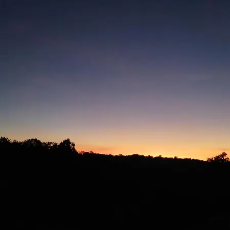 Aux Deux Colombes